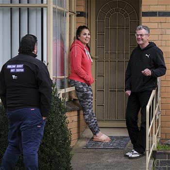 DSCF0385 Citywide doorknocking instory grid pic